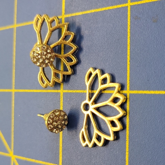 2-Sided Rhinestone 0.5" x 1" Earrings Gold Tone - Picture 1 of 1